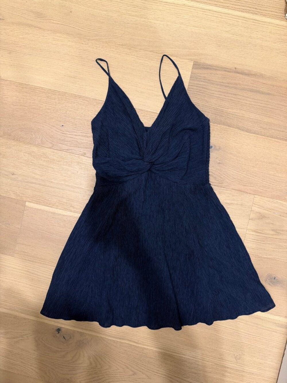 Twist-Front Crinkle Mini Dress Women's M Navy